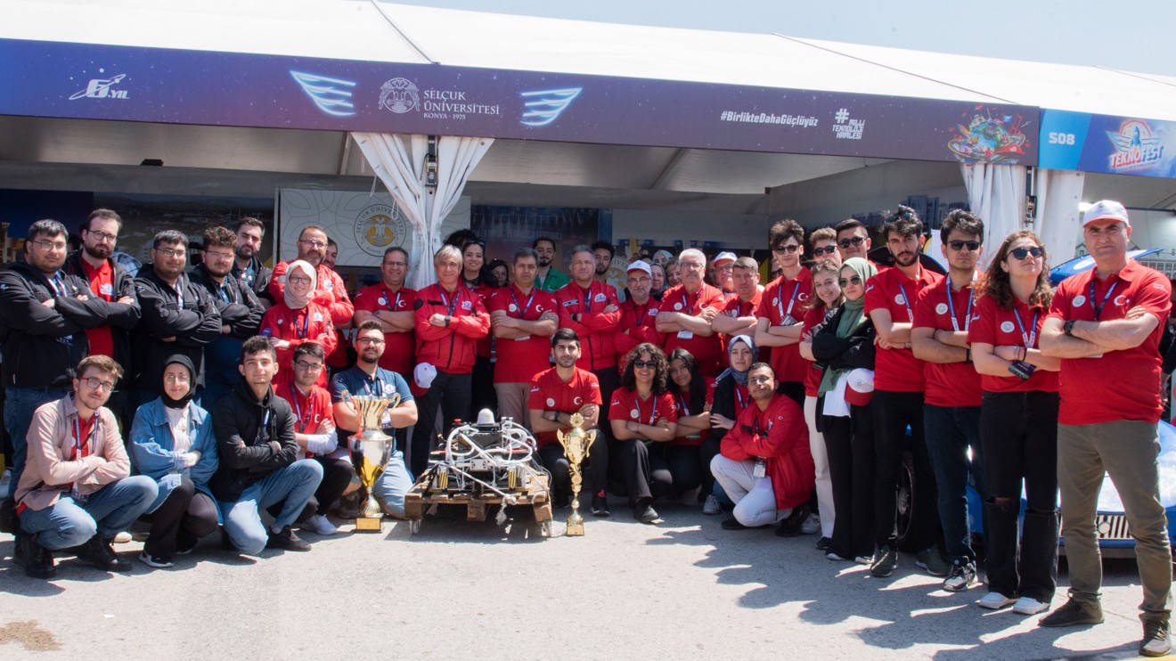 Selçuk Üniversitesi, TEKNOFEST İstanbul’da 15 ödülün sahibi oldu